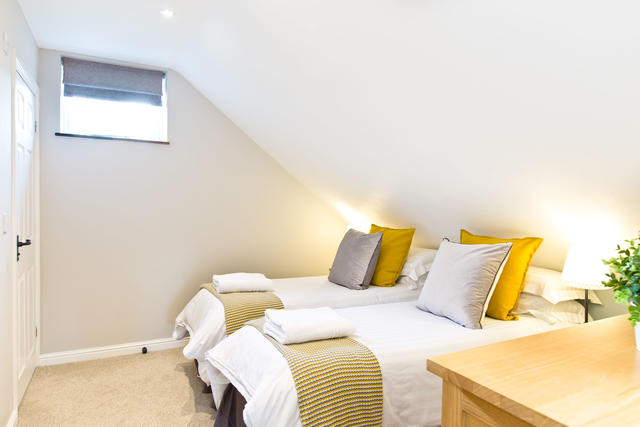 Applegarth - Bedroom three with en suite