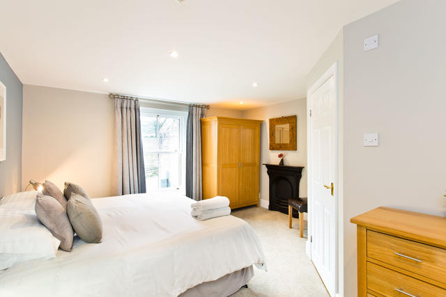 The Grange - Bedroom 4 with en suite