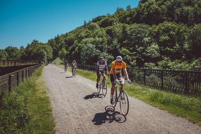 UK Derbyshire holiday family activities cycling