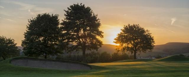 Peak District activity fun golfing holiday
