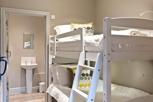 Bedroom 13 (Full size bunk beds)