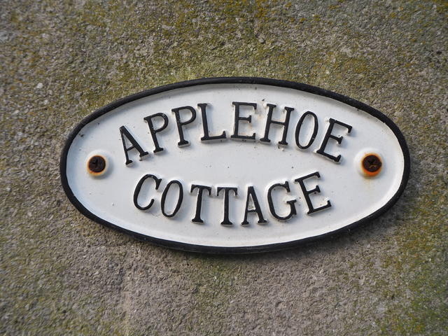 Applehoe sign
