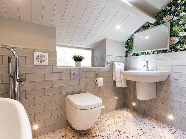 Shared Bathroom - reduced head height