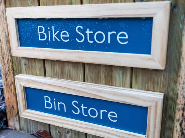 Lockable bike storage