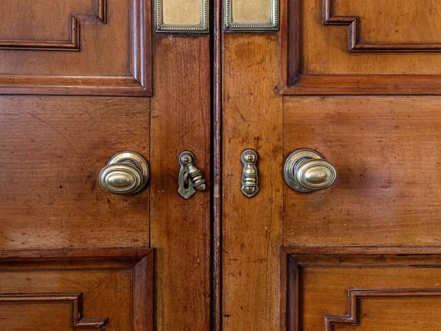Detail on the wooden drawing room doors