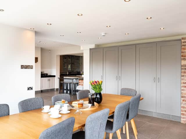 Loads of storage space and equipped cupboards