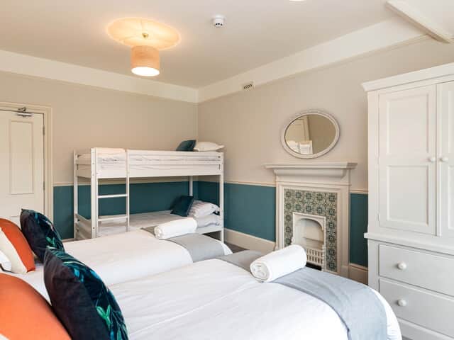 Bedroom 4 super king double or twin with a set of bunk beds