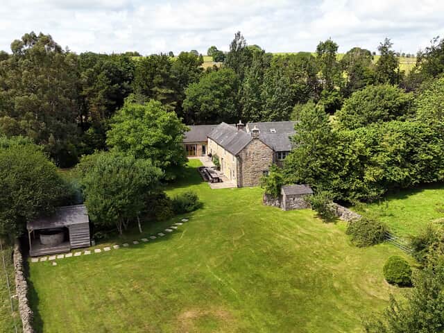 Outside view of your stay at Oak Tree Farm in the Peak District