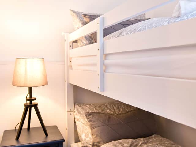 Bedroom 6 family suite bunk bed alcove
