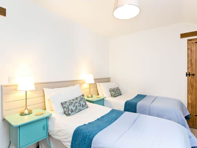 The Barns bedroom 7 with en suite shower room