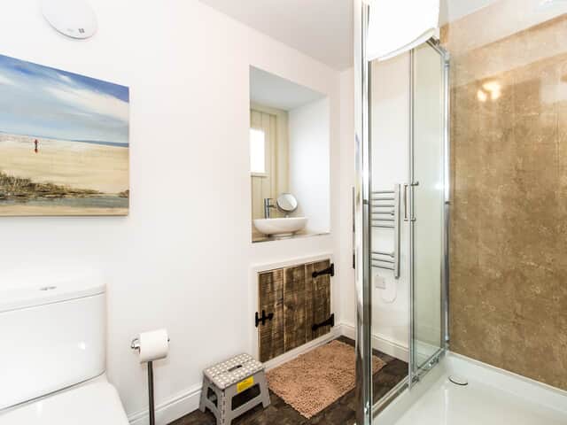 The Barn bedroom 4 en suite