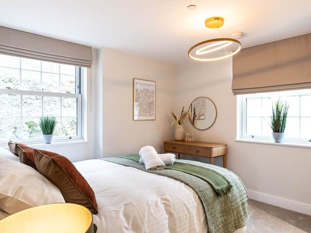 Bedroom 1 Fixed king size double